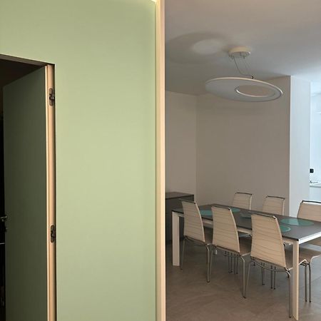 Modern Flat With A Stunning View In Cuneo Center Luaran gambar
